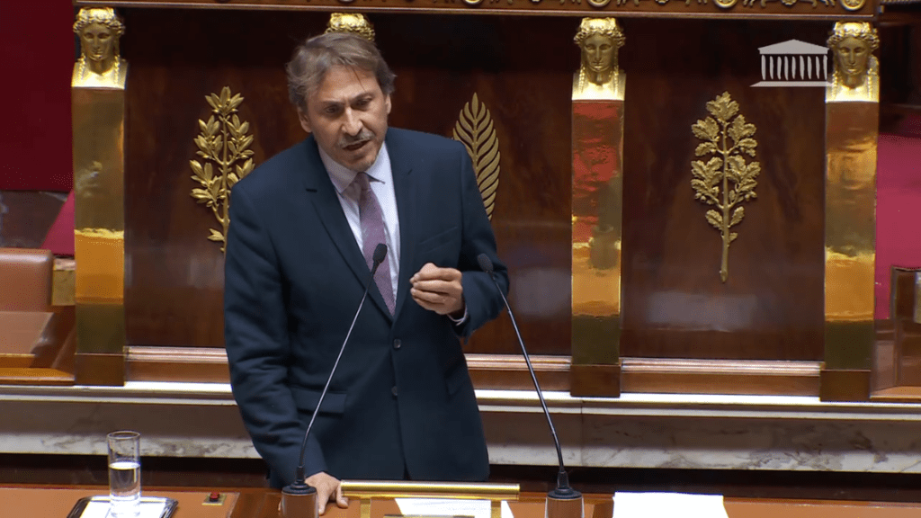 Jérôme Guedj à la Tribune de l'Assemblée nationale