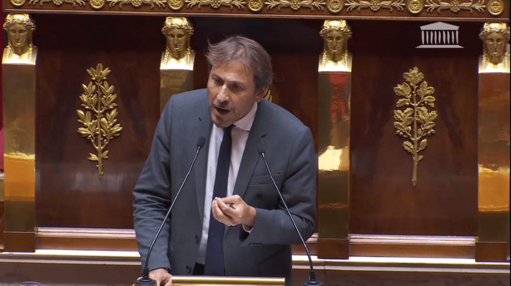 Jérôme Guedj à la tribune de l'Assemblée nationale